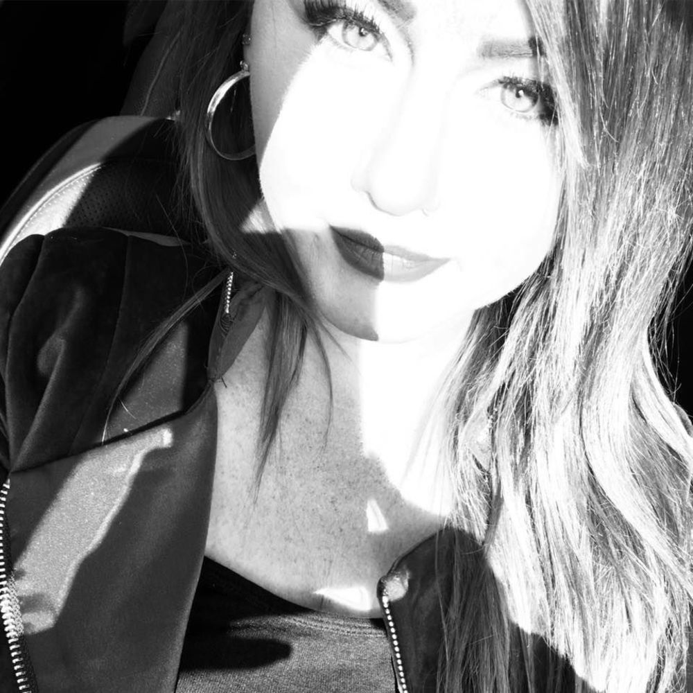 Meet your Posher, Tiffany